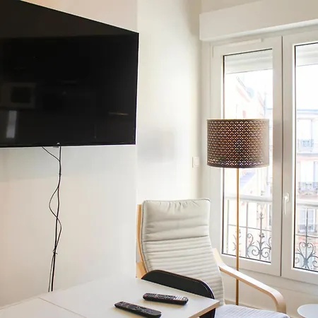 Appartement Bright Under The Eaves 14th Paris